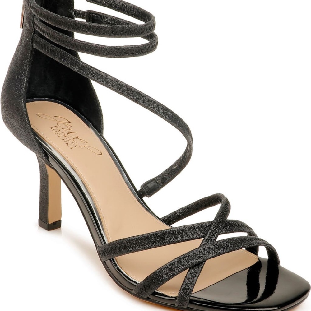 Badgley Mischka Jewel black sparkling heels.
